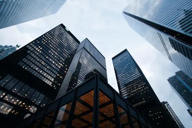 企業大樓與公司治理意象